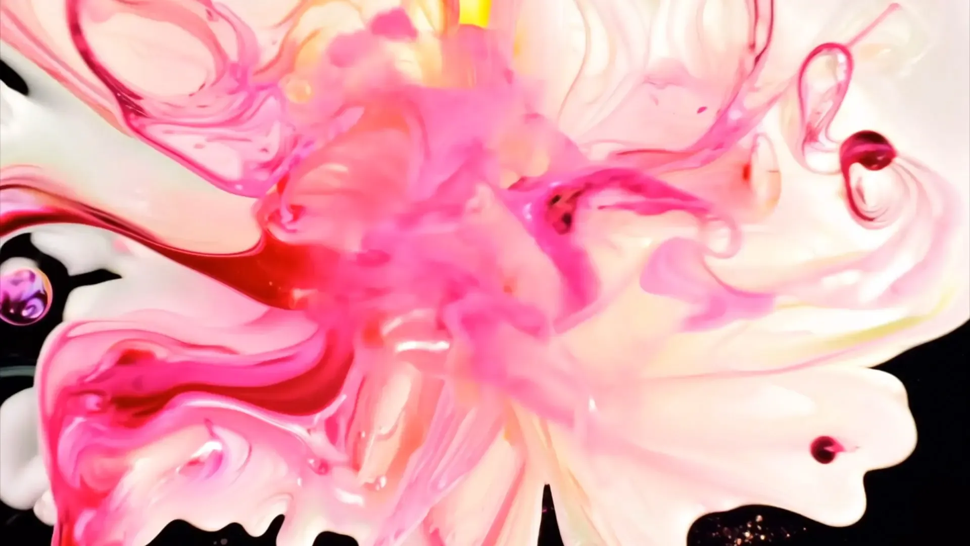 Colorful Liquid Motion Transition for Beauty Product Ads